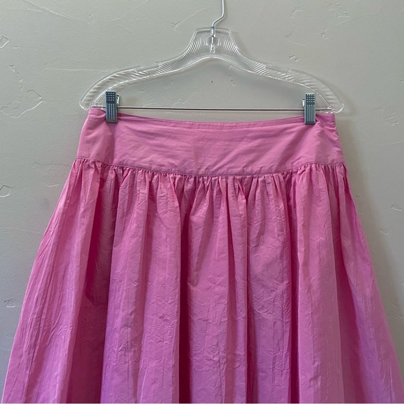 Like 🆕 Isaac Mizrahi Pink Flare Crinkle Skirt - Picture 4 of 9